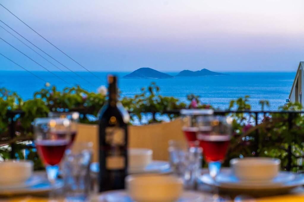 Azure Apartment With Sea View In Kalkan Eksteriør bilde