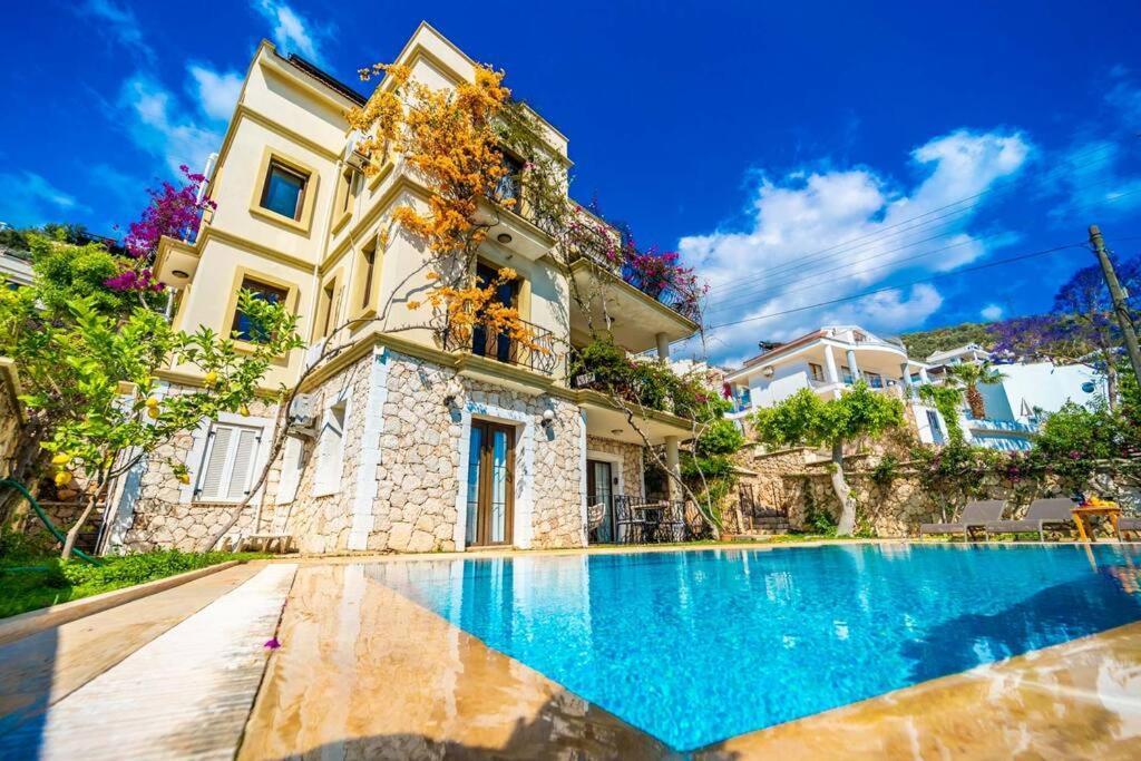 Azure Apartment With Sea View In Kalkan Eksteriør bilde