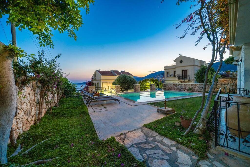 Azure Apartment With Sea View In Kalkan Eksteriør bilde
